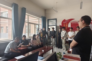 筑牢安全防线 共建平安公寓----宠物科技学院开展学生宿舍安全检查活动